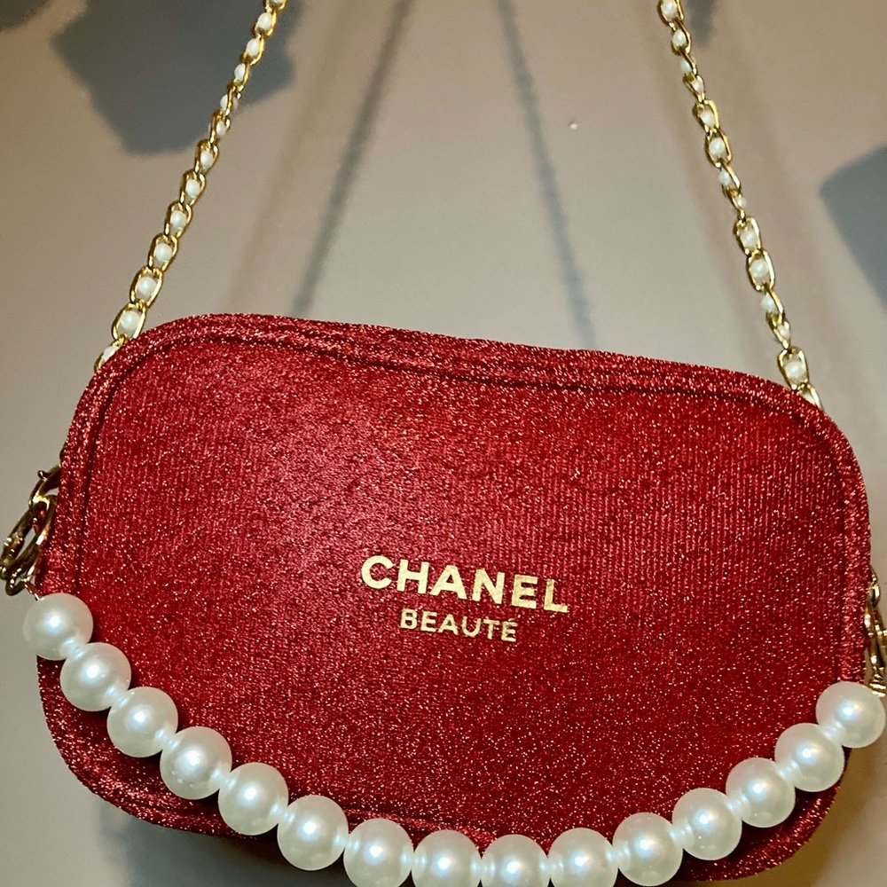 CHANEL Red  Mini Chain Bag with Pearl Accent - custom into crossbody bag - Picture 3 of 4